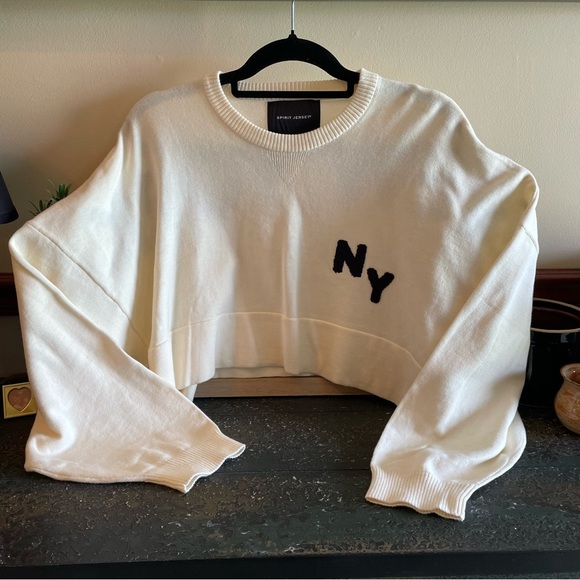 Spirit Jersey New York cream top NWT - Picture 3 of 8